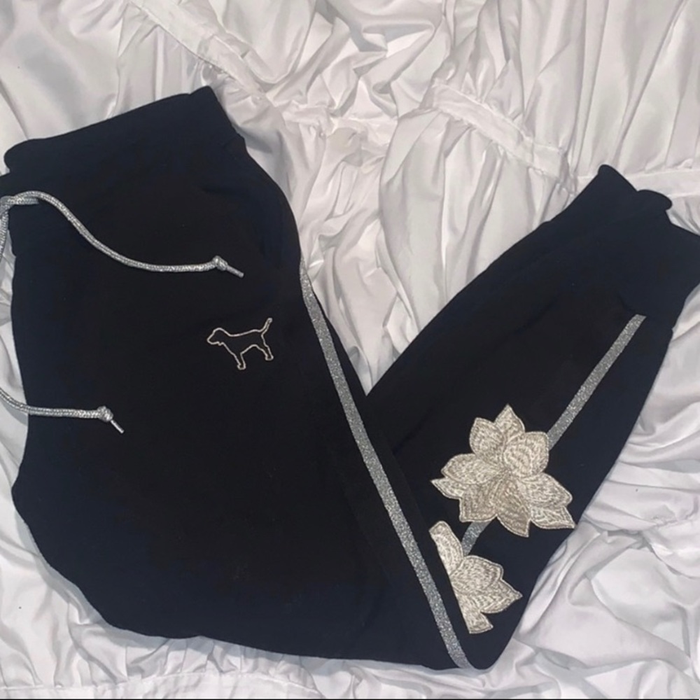 Victoria secrets pink joggers